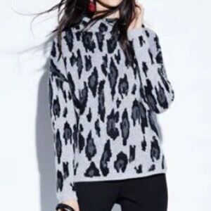 Neiman Marcus Cashmere Sweater Animal Print Leopard Black/Gray Mock-Neck L
